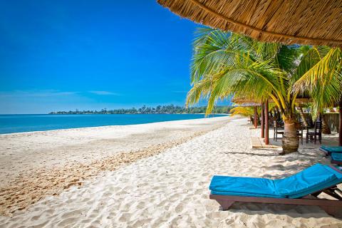Relax on the beaches of Sihanoukville