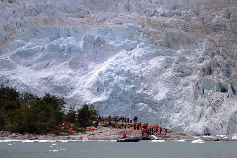 Get close to mighty glaciers