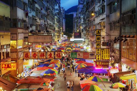 Discover the busy streets and night markets 