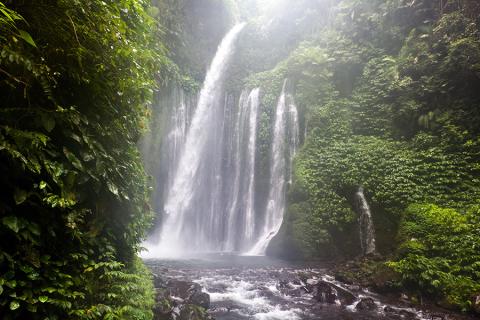 Air Terjun Tiu Kelep waterfall, Lombok, Indonesia