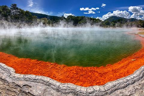 Discover the thermal landscape of Rotorua