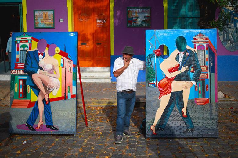 See street artists and tango dancers in Buenos Aires | Travel Nation