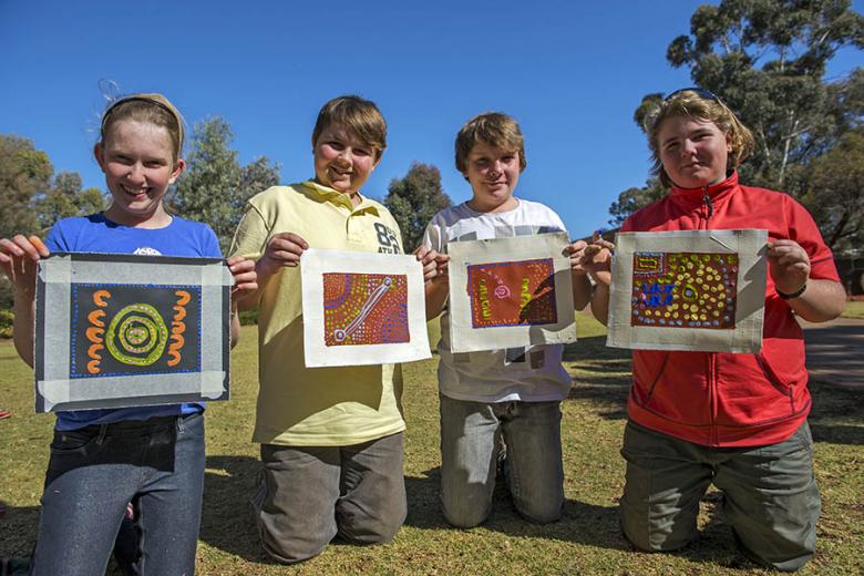 Create a traditional dot painting  | Photo credit: Tourism Australia & Shaana McNaught