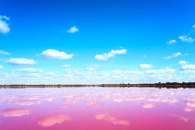 Hutt Lagoon near Port Gregory turns pink in summer | Travel Nation