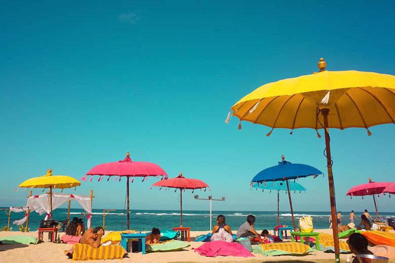 Beach parasols in Bali | Travel Nation