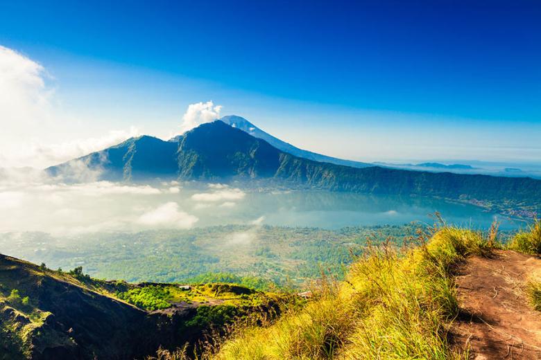 Hike to Mount Batur in Bali | Travel Nation 
