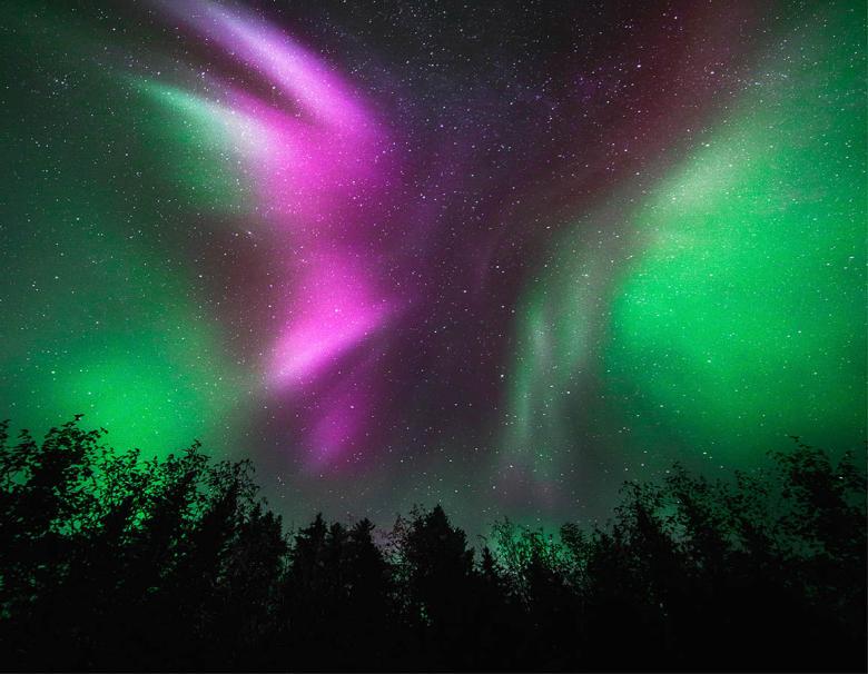 See the autumn aurora in Canada | Travel Nation