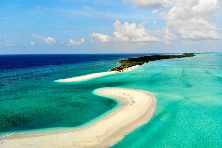 Visit the Baa Atoll, Maldives | Travel Nation