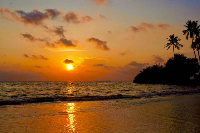 Sunset in the Baa Atoll, Maldives | Travel Nation