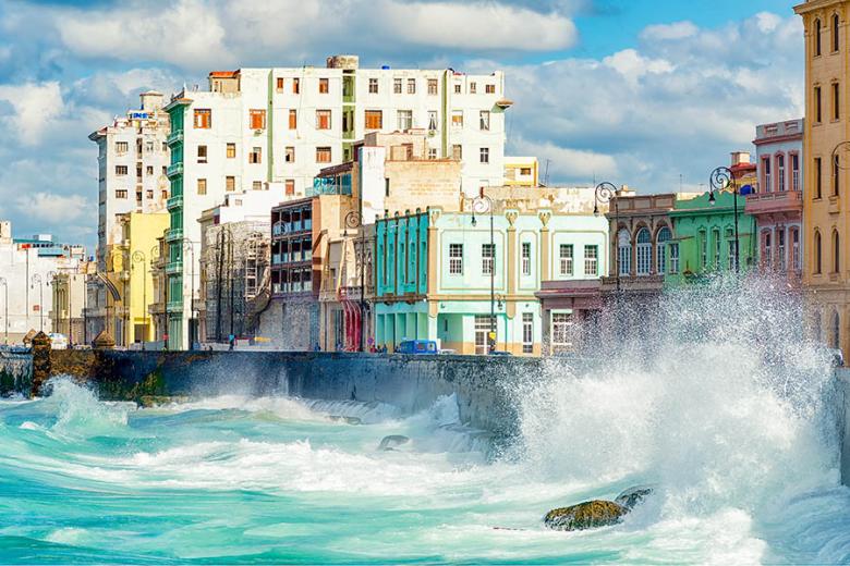 Take a walk along the Malecon in Havana | Travel Nation