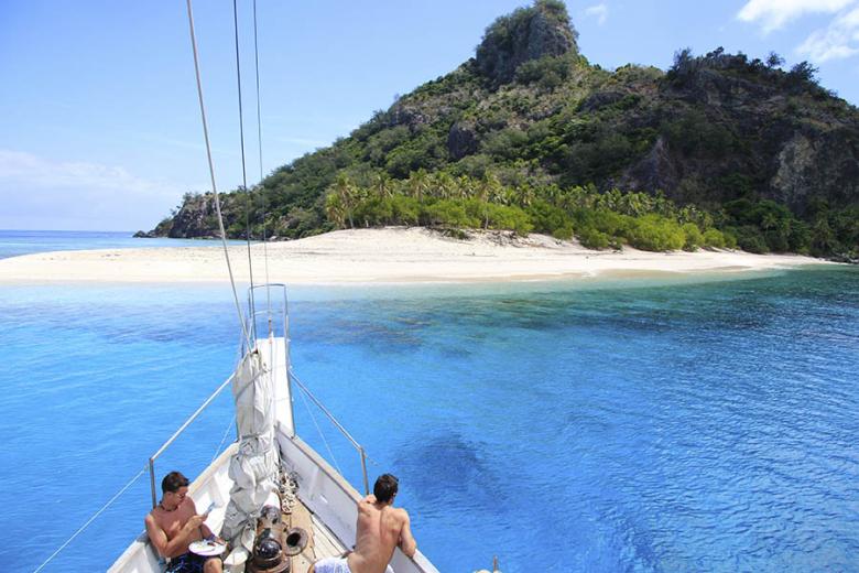 Sailing and snorkelling in the Yasawa Islands | Photo credit: Awesome Adventures Fiji