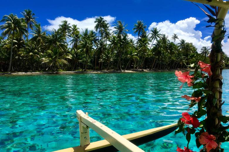 See amazing views on a lagoon tour from Huahine Island | Travel Nation