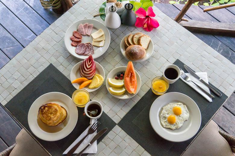 Linger over lazy breakfasts at Ninamu Resort | Photo credit: Ninamu Resort