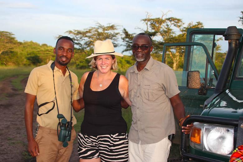 Grainne with her safari guides in Uganda | Travel Nation