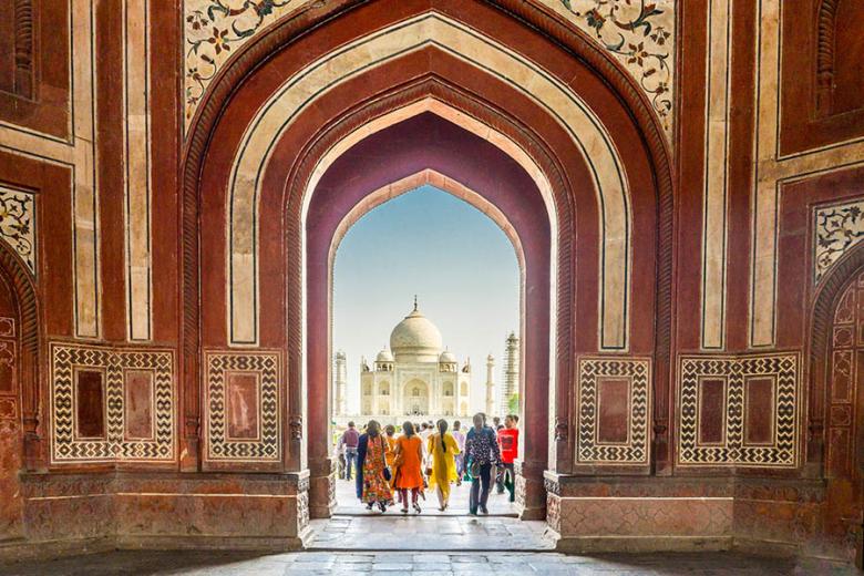 Walk through the arched gateway to the Taj Mahal | Travel Nation