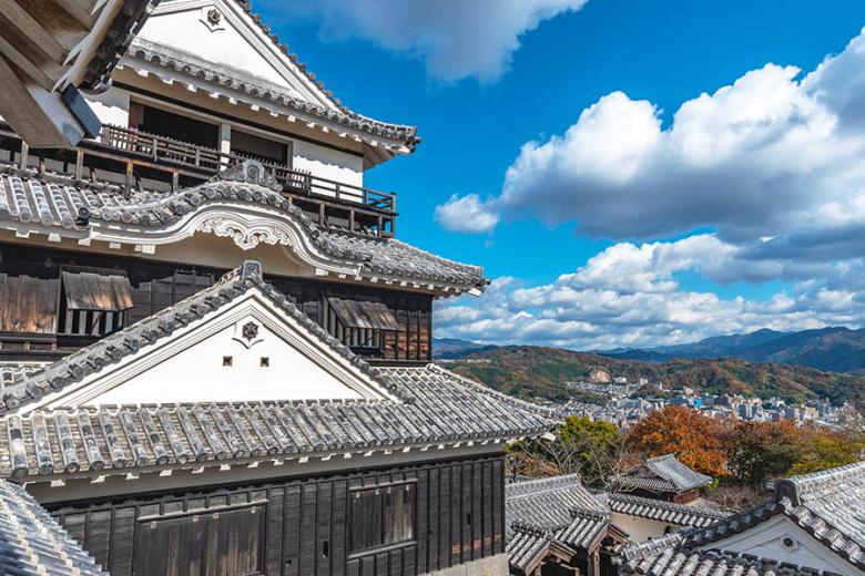Soak up the beautiful views from Matsuyama Castle | Travel Nation
