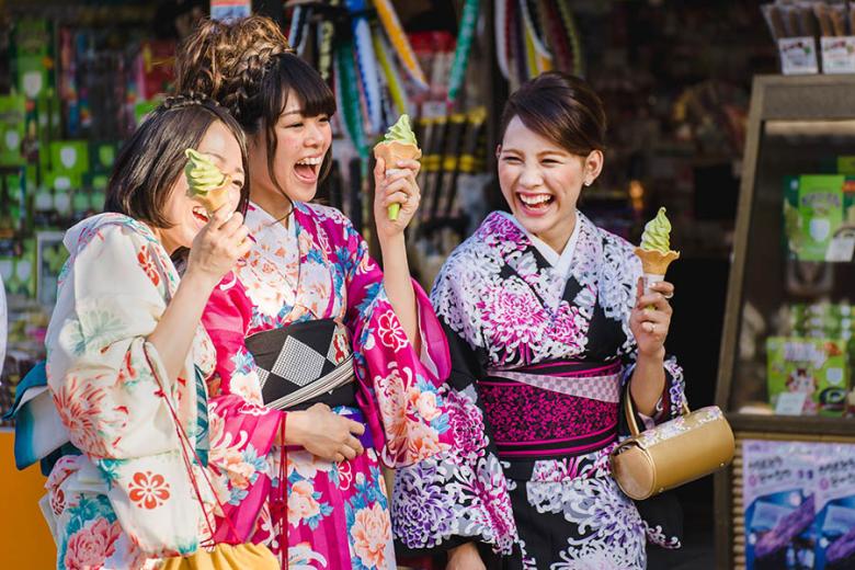 Meet the friendly, open people of Japan | Travel Nation