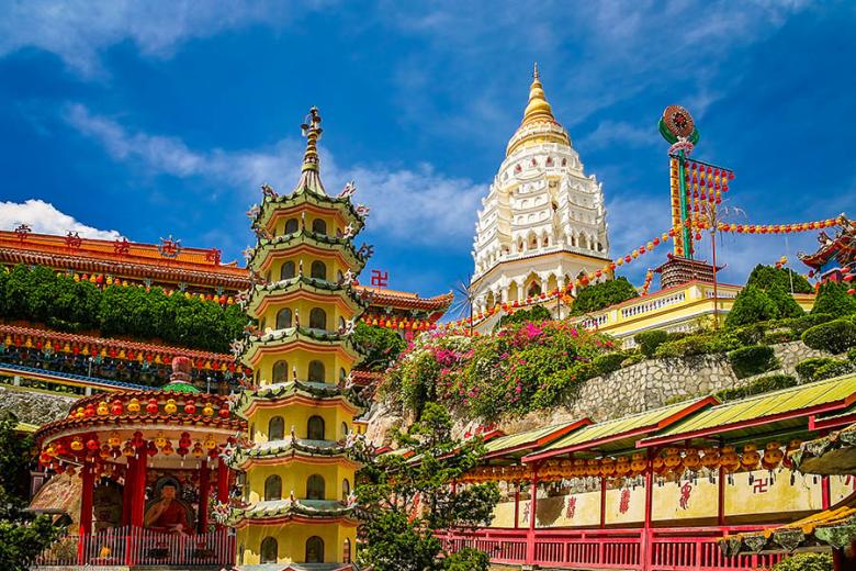 Stroll past amazing temples in sunny Penang | Travel Nation