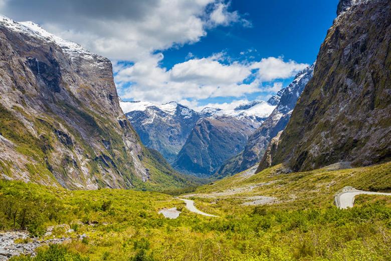 Explore the stunning Hollyford Valley in the Southern Alps | Travel Nation