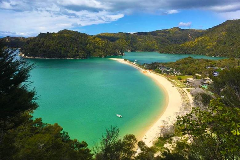 Explore the beautiful scenery of Abel Tasman | Travel Nation