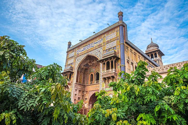Visit Wazir Khan Mosque in Lahore | Travel Nation