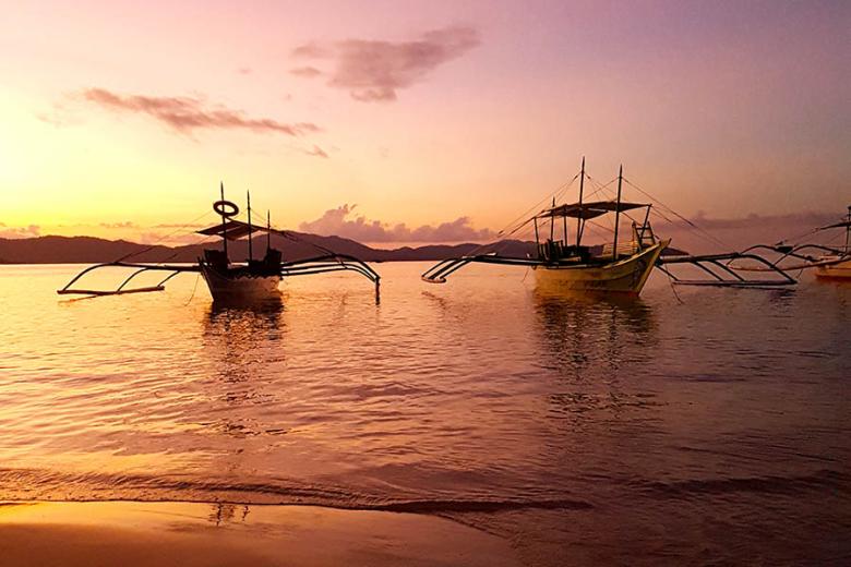 See amazing sunsets at Port Barton, Philippines | Travel Nation