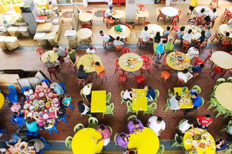Feast on local favourites at a Singapore hawker centre | Photo credit: Singapore Tourist Board