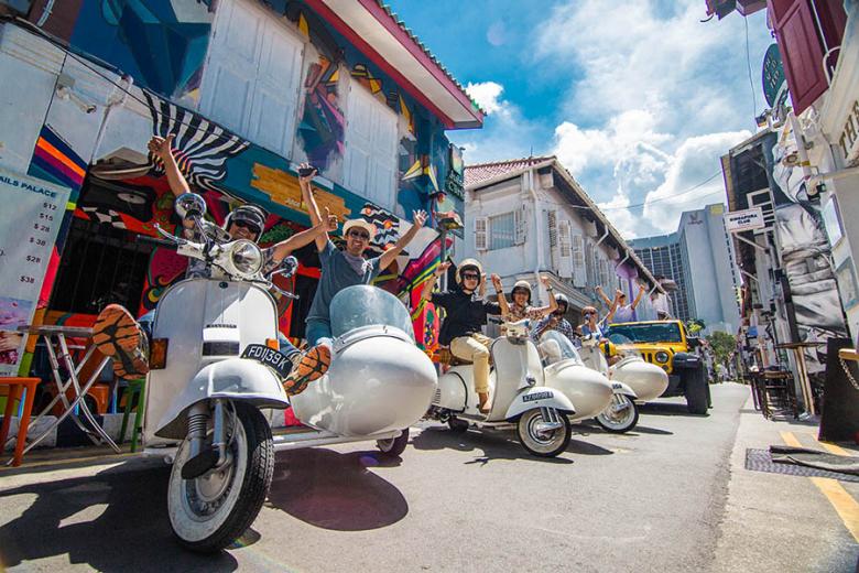Set off on a sidecar city tour in Singapore | Photo credit: Singapore Tourist Board