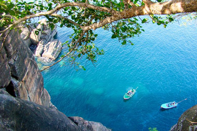 Look down onto the coves of Trincomalee, Sri Lanka | Travel Nation