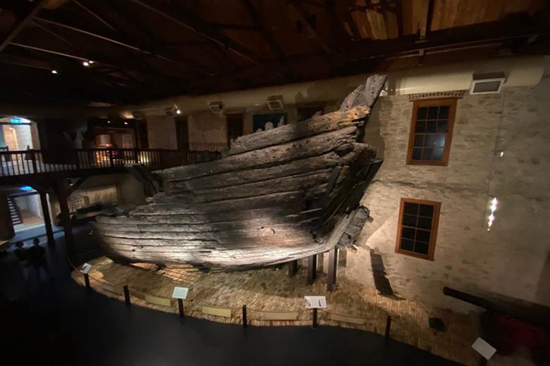 Learn about Australia's history at the Shipwreck's Museum | Travel Nation