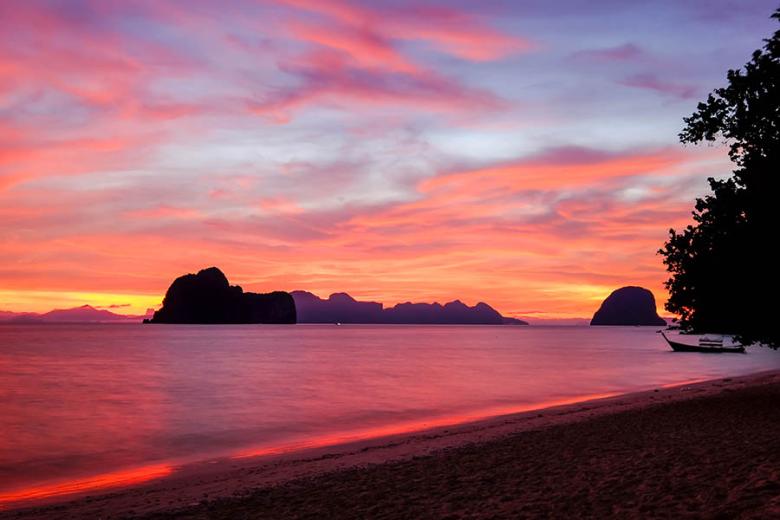 Watch the sunrise over neighbouring islands from Koh Ngai | Travel Nation
