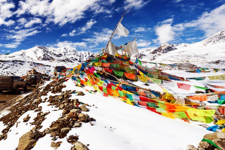 tibet_mountainside
