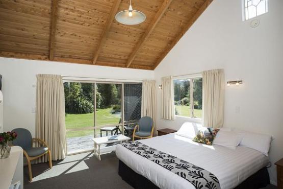 Abel Tasman Marahau Lodge - Room