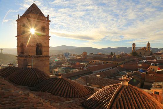 Watch the sun rise over the rooftops of Potosi | Travel Nation