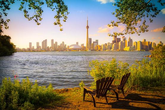 Soak up Toronto's lakeside views | Travel Nation