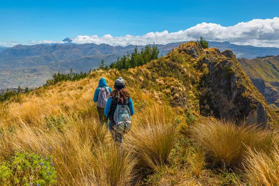 Hike sections of the Quilotoa Loop in Ecuador | Travel Nation