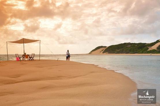 Take a romantic trip to your own private sand bar| Photo credit: Machangulo Beach Lodge