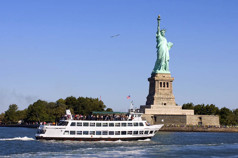 Cruise around Manhattan with views of the Statue of Liberty